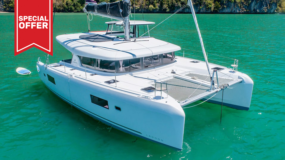 lagoon-42-for-skippered-and-bareboat-charter-phuket-boat-in-the-bay