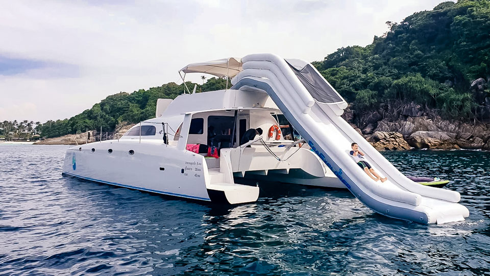 stealth 36e power catamaran