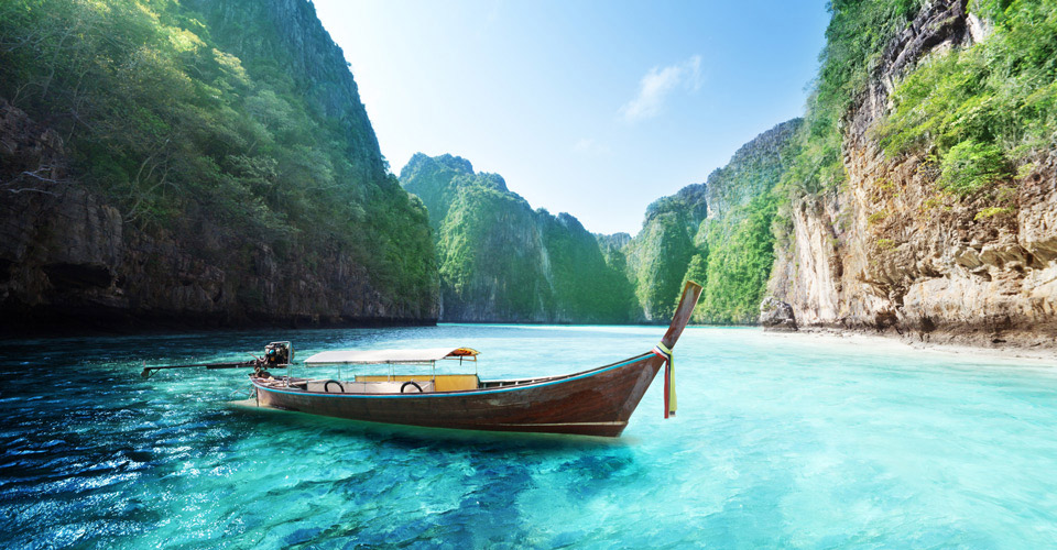 private yacht to phi phi island